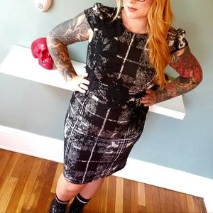 Plaid Sheath Dress with Floral Embellishment Size 8